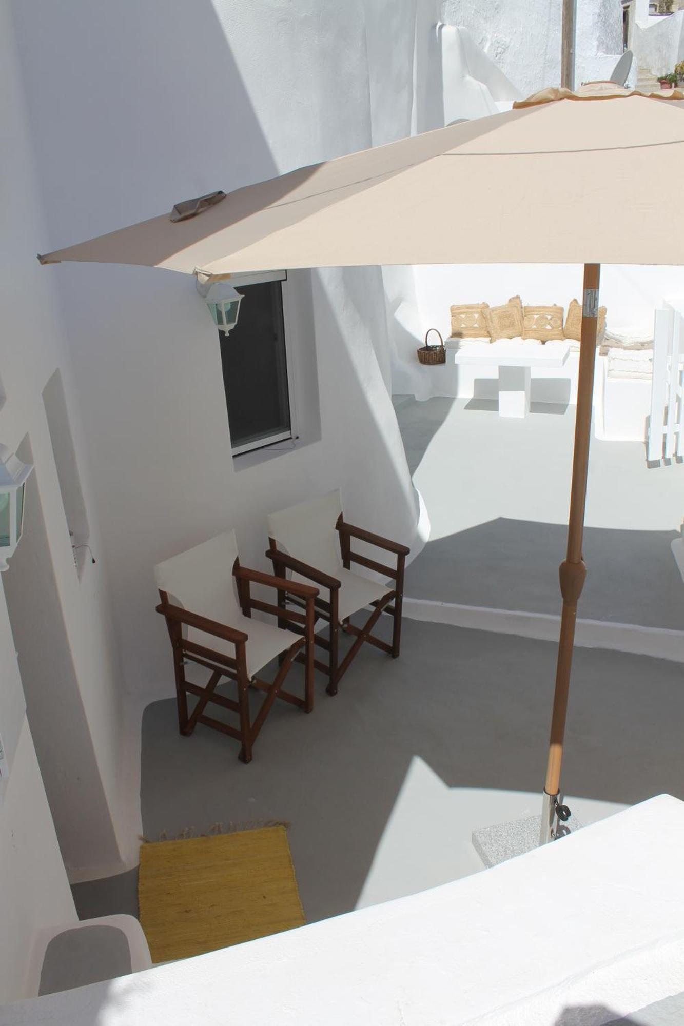 Cave Noelia * Fira (Santorini)