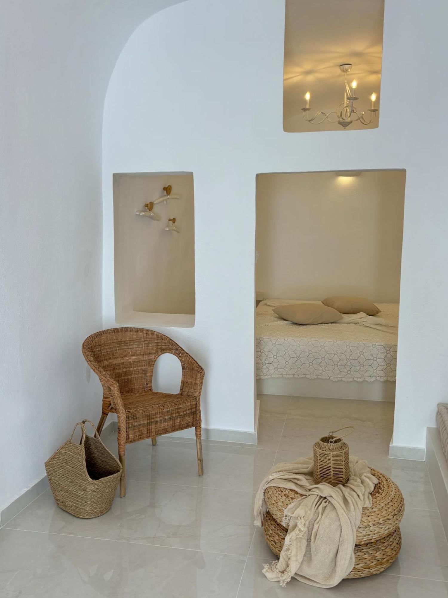 Apartment Cave Noelia Fira (Santorini)